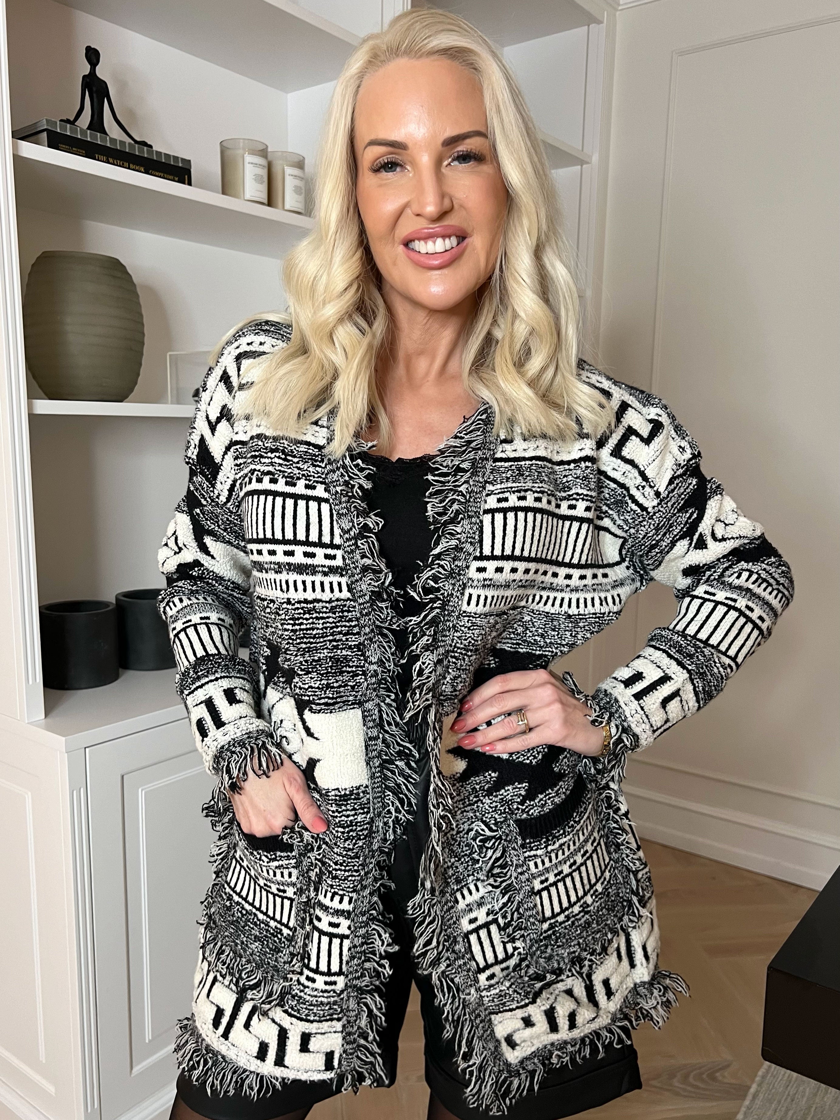 Sannie - Blød cardigan med flot mønster